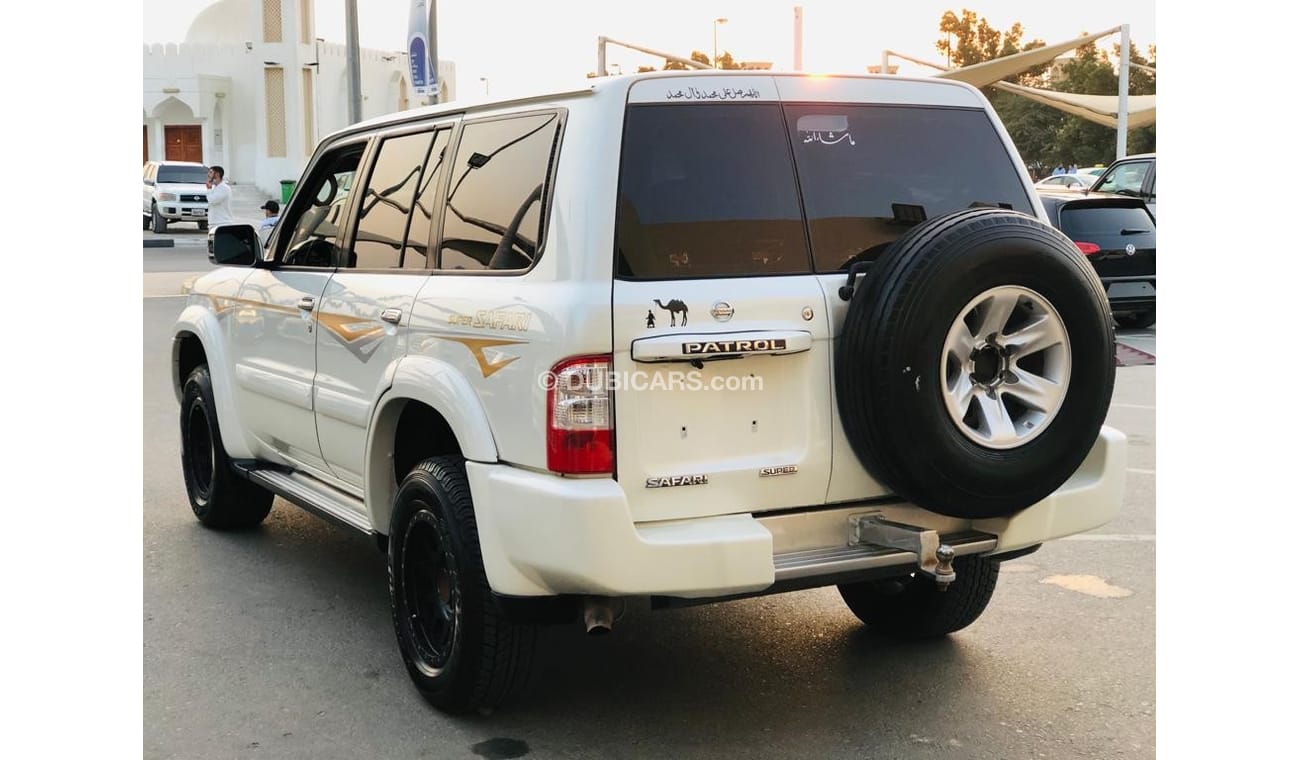 نيسان باترول سوبر سفاري نيسان باترول سوبر سفارى 2004 بحاله ممتازه