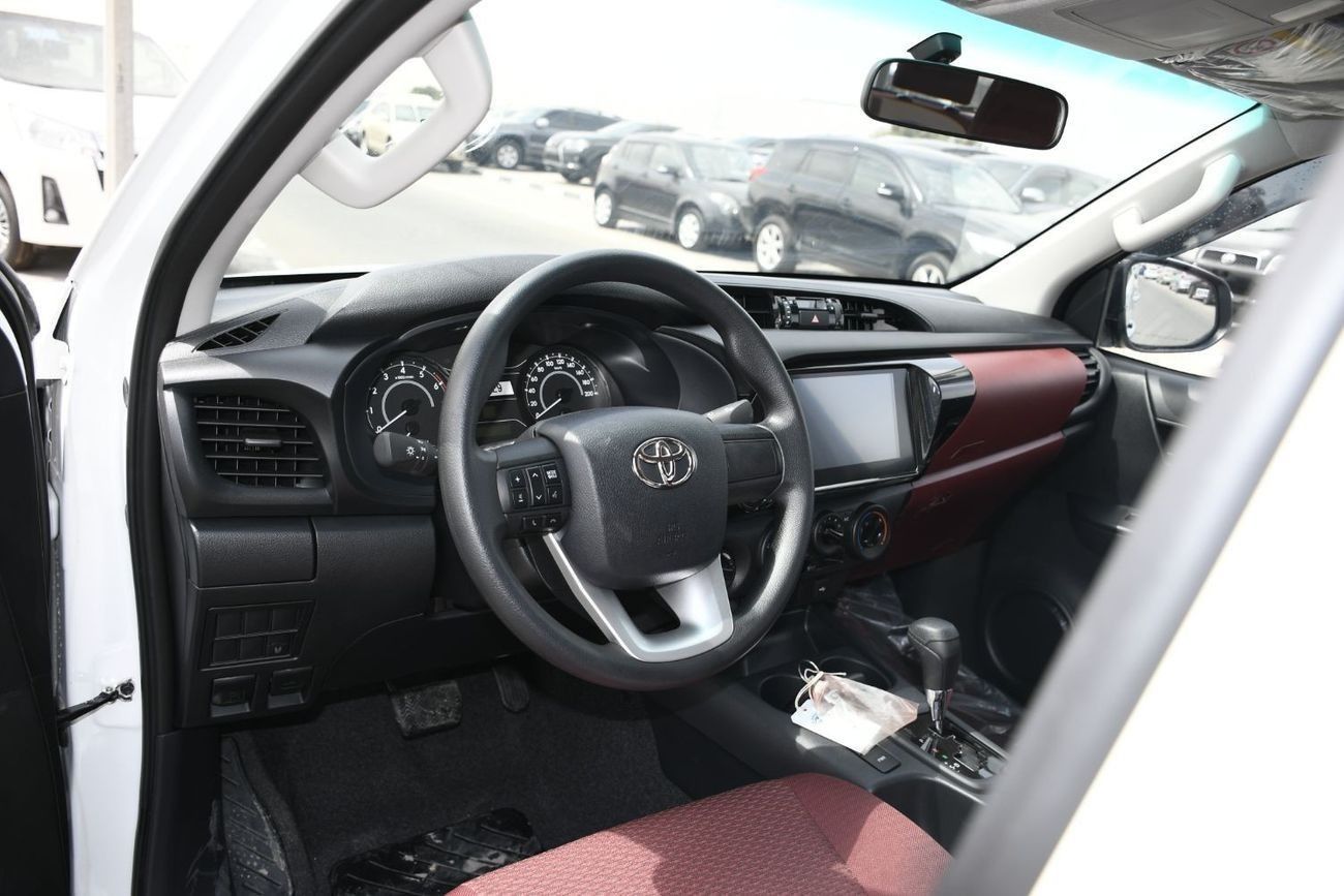 تويوتا هيلوكس 2.7L Automatic Basic option