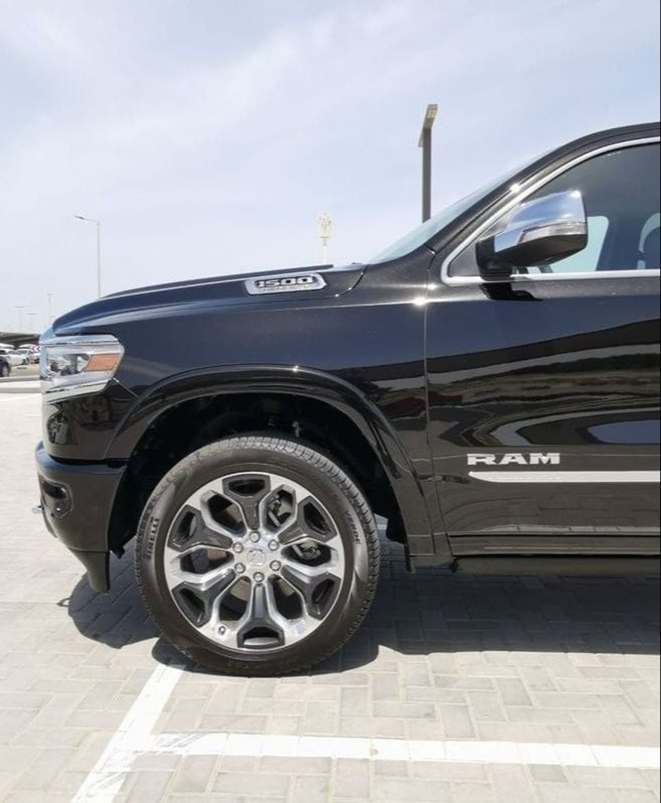 RAM 1500 DODGE RAM LIMITED- 2022- BLACK