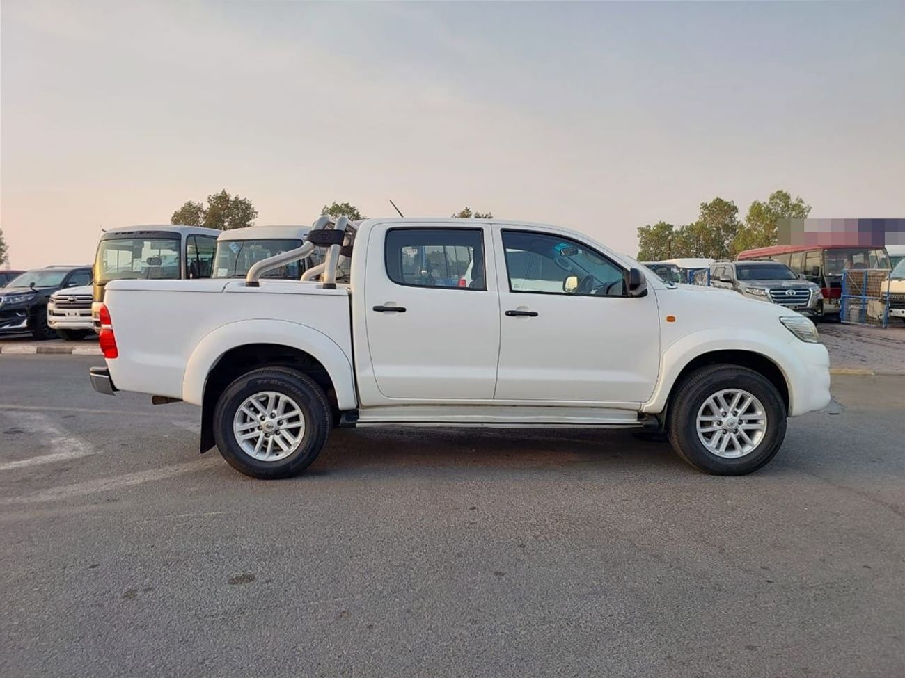 تويوتا هيلوكس TOYOTA HILUX VIGO PICK UP RHD 2012 MODEL 3.0 L DIESEL AUTOMATIC(PM66119)