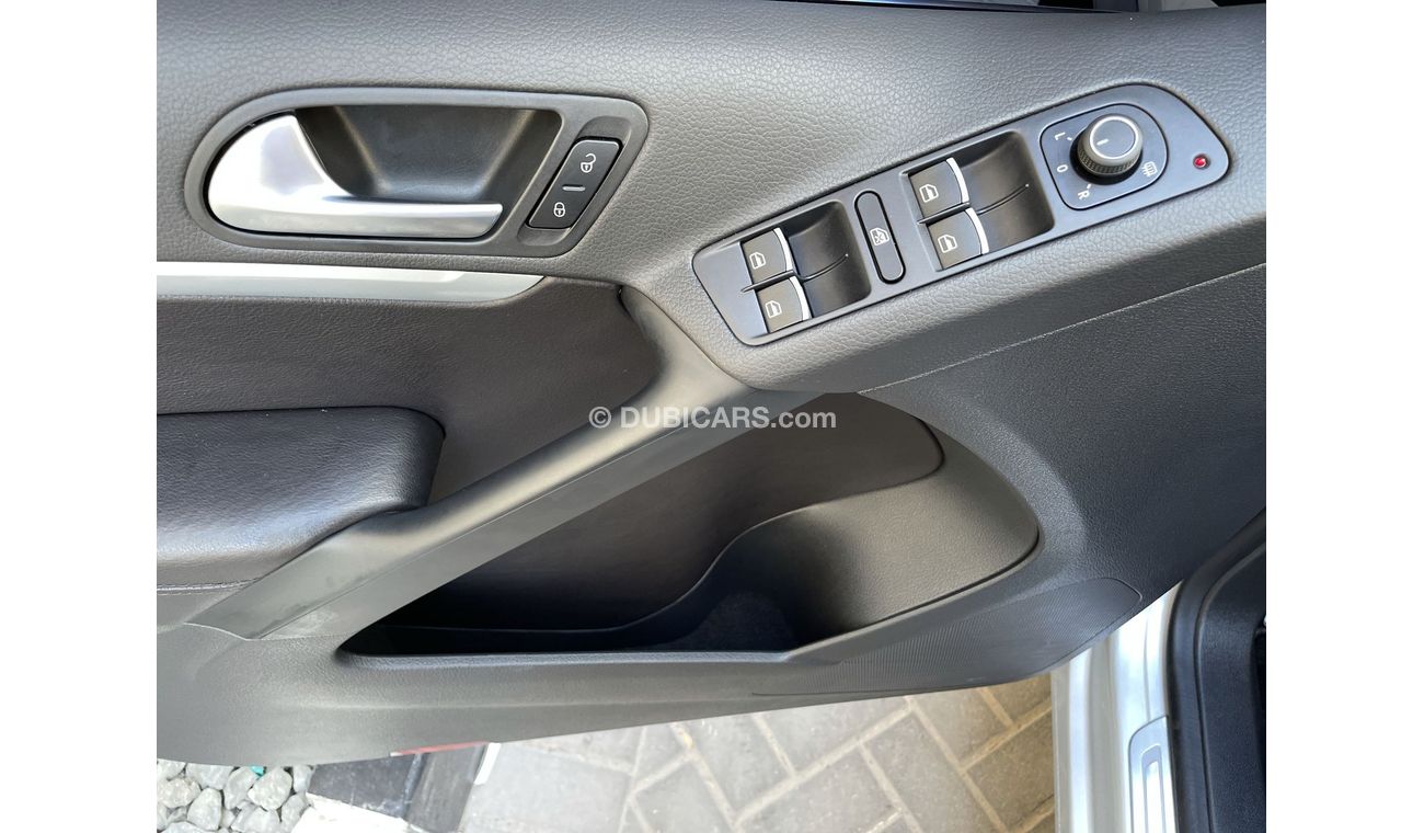 Volkswagen Tiguan RLine 2000