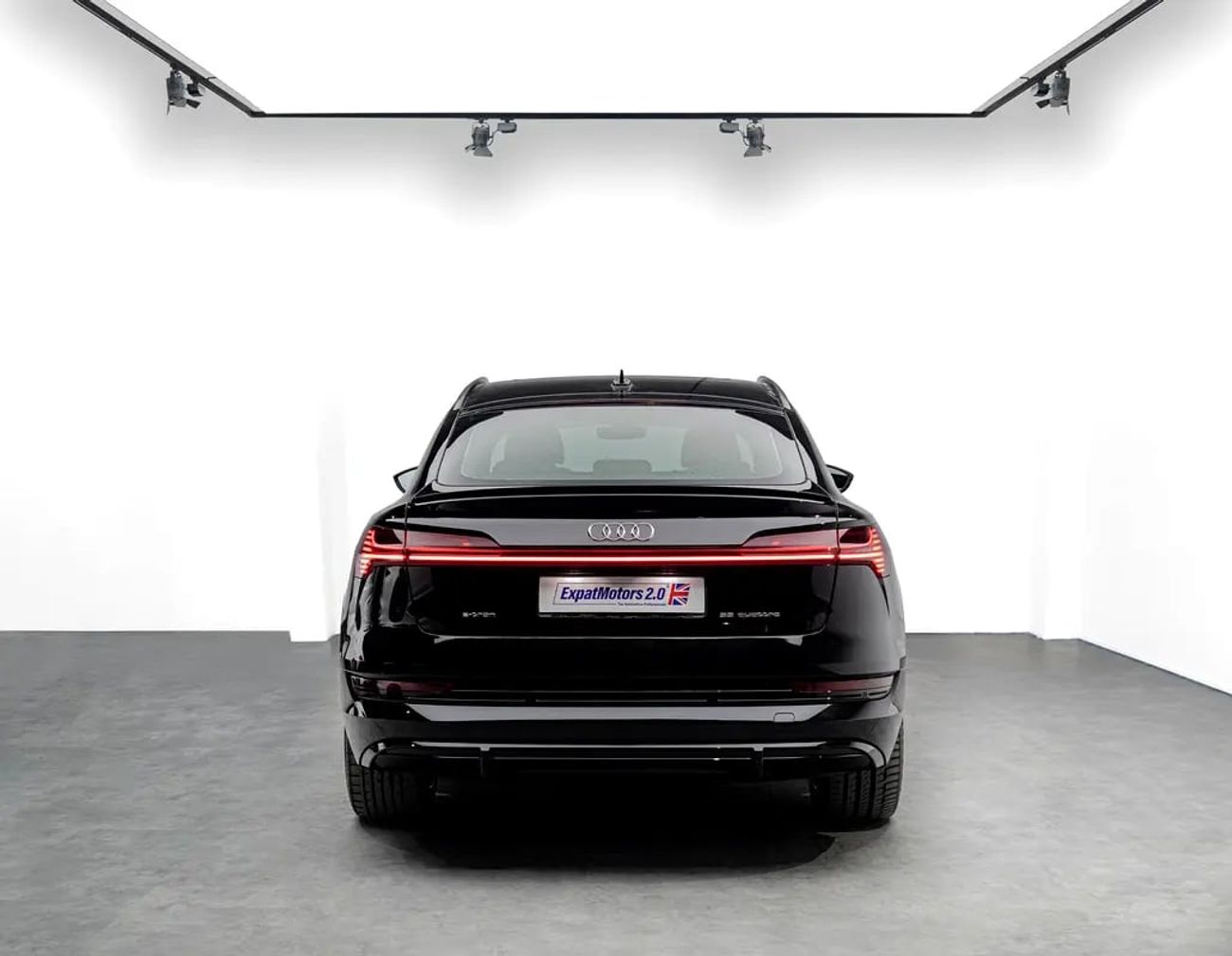 أودي اي ترون 55 Quattro