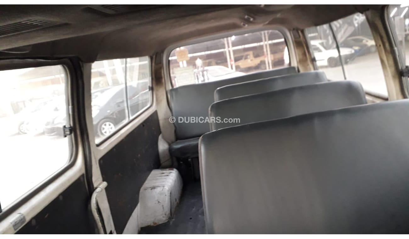 Nissan Urvan 2.5L 4CY PETROL / M/T / VAN (LOT # 2781)