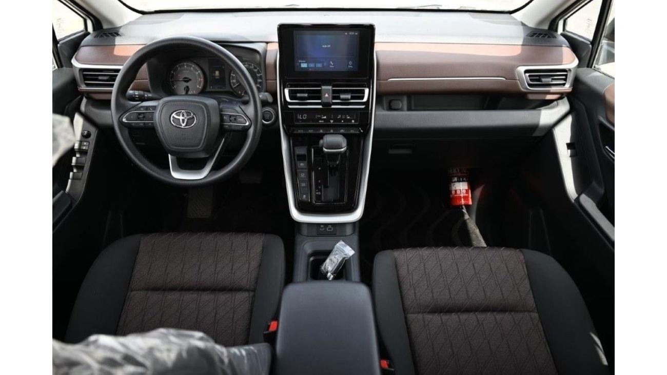 Toyota Innova 2.0L 8 SEATER AUTOMATIC