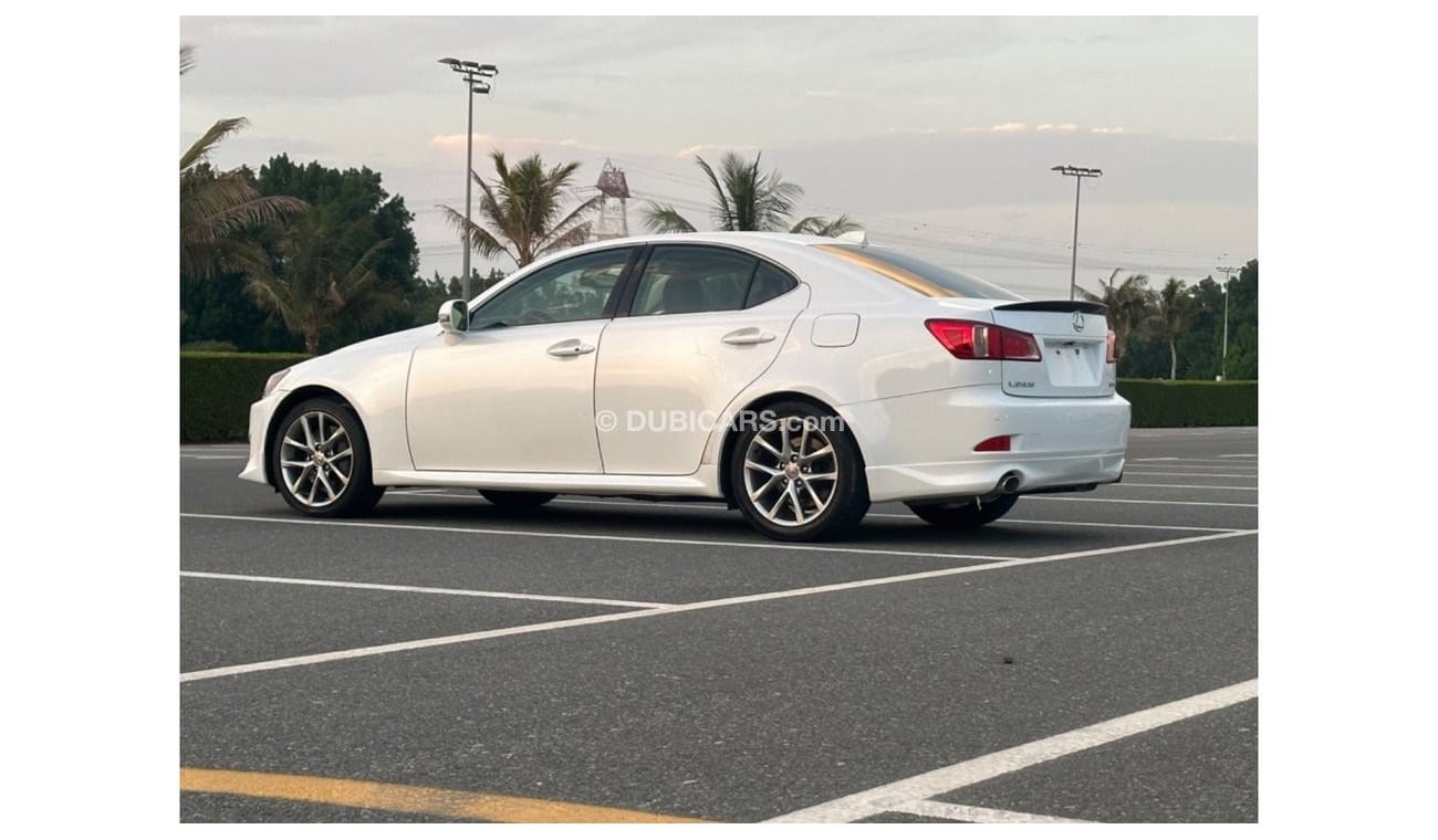 Lexus IS300 MODEL 2013 GCC CAR PERFECT CONDITION INSIDE AND OUTSIDE FULL OPTION SUN ROOF LEATHER SEATS NAVIGATIO