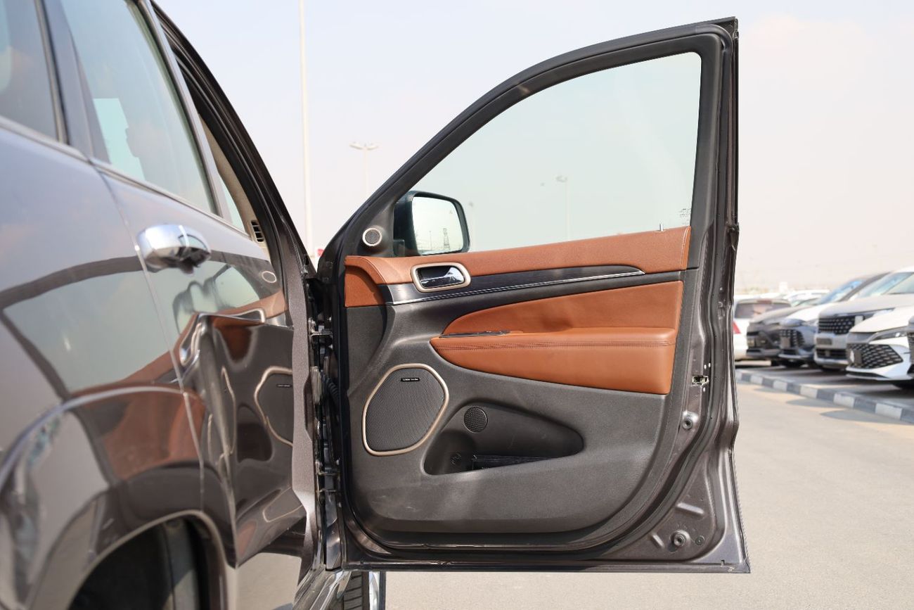 جيب جراند واجونير Low mileage, GCC Specs, very clean condition