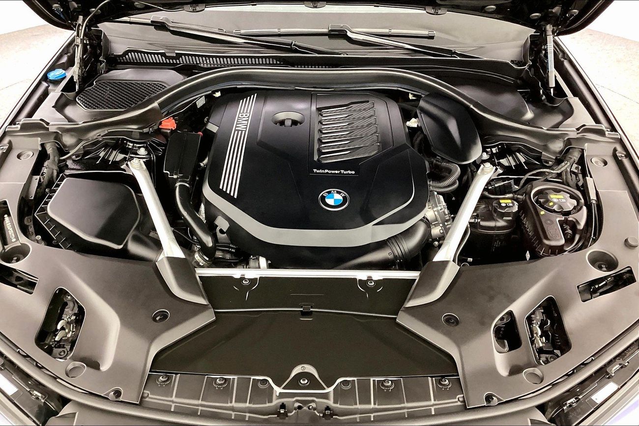 BMW 540i M-Sport & Luxury Package | Guaranteed Warranty | 0 Down Payment