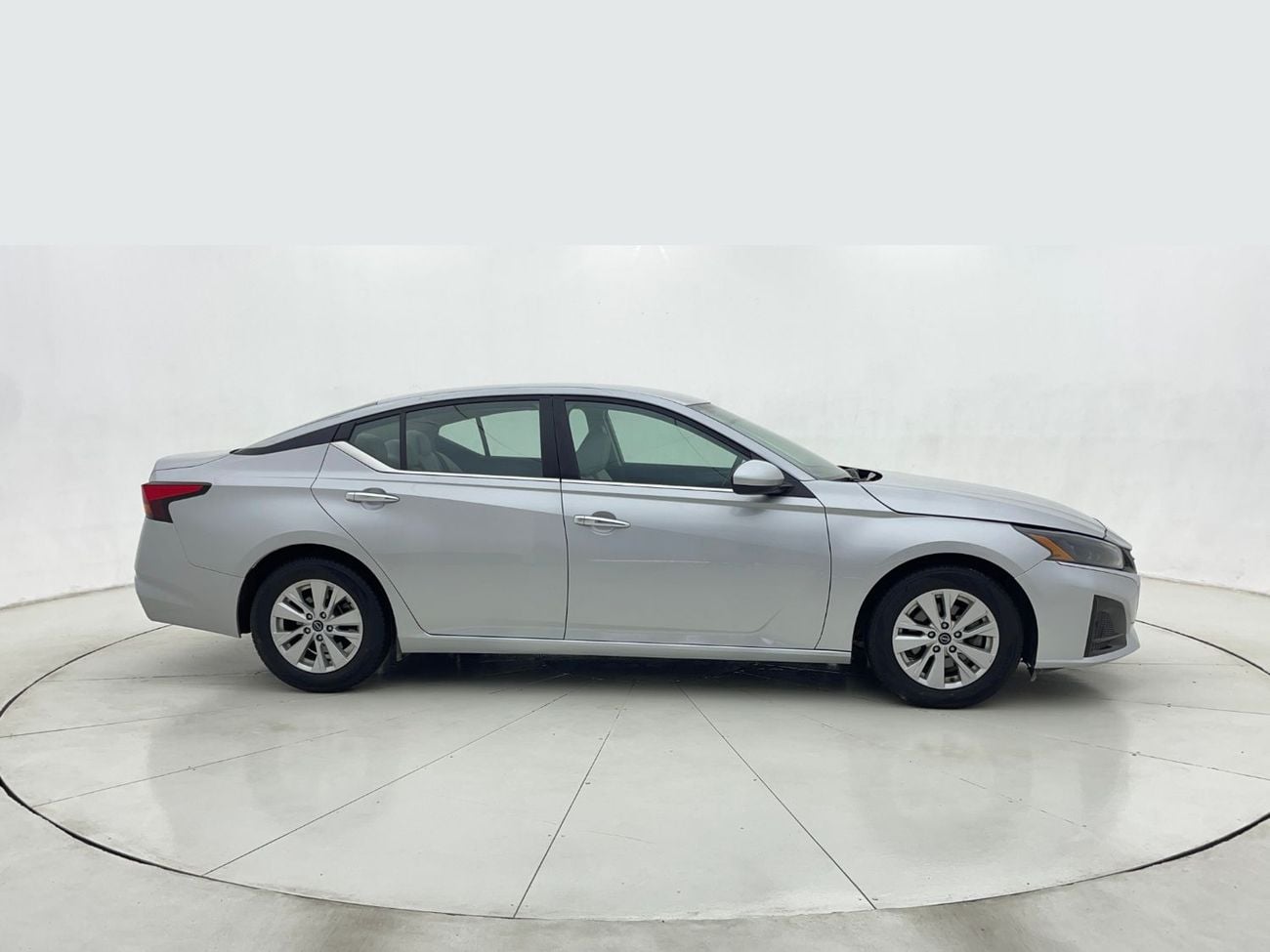 نيسان ألتيما 2.5L 2023 | 0 DP | 895/Month | 30 Day Return | Service History