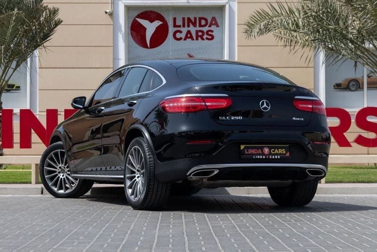 Mercedes-Benz GLC 250 AMG 2.0L Mercedes-Benz GLC250 Coupe AMG 2019 GCC under Warranty with Flexible Down-Payment.