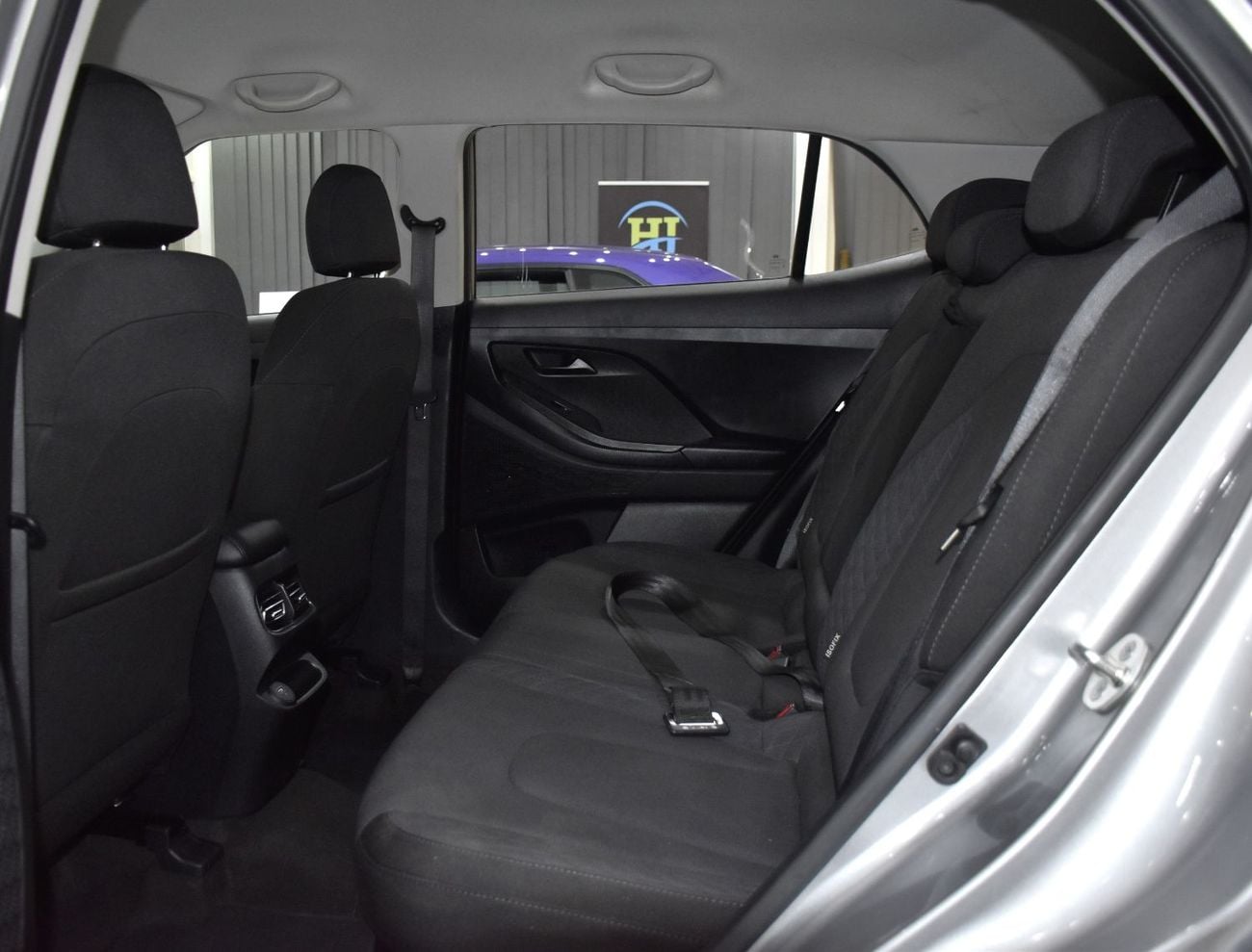 Hyundai Creta SMART EXCELLENT DEAL for our Hyundai Creta ( 2024 Model ) in Silver Color GCC Specs