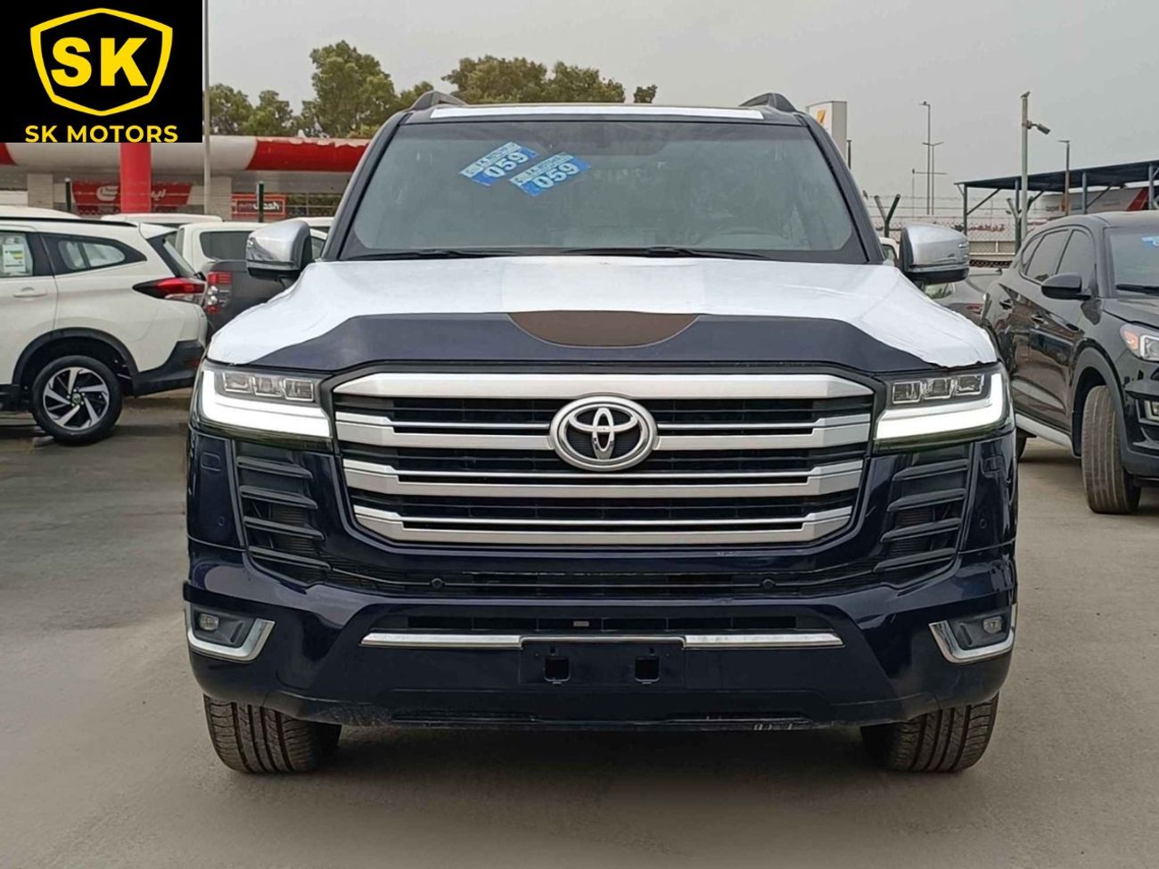 Toyota Land Cruiser LC300 VX / 3.5 V6 PETROL / FRONT PWR SEATS WITH LEATHER / SUNROOF (CODE # LC35VXB1)