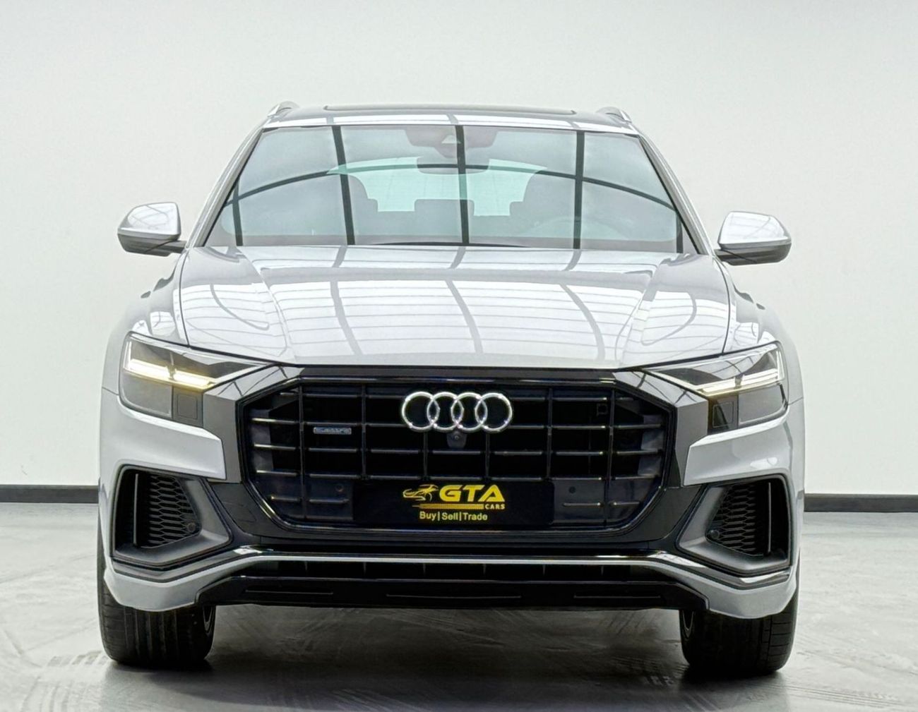 أودي Q8 55 TFSI quattro S-Line 3.0L (340 HP) 2020 Audi Q8 55 TFSI Quattro S-Line Black Edition, Warranty, Fu