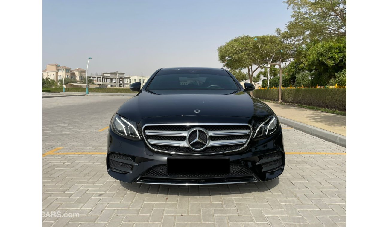 Mercedes-Benz E200 Coupe GCC Spec, V4