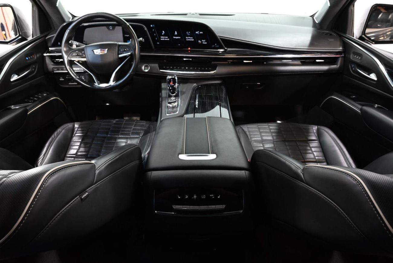 كاديلاك إسكالاد V SERIES 2023 Cadillac Escalade V, Full Service History, 1 Year Warranty, Excellent Condition, GCC