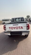 Toyota Hilux SR5 manual transimtion