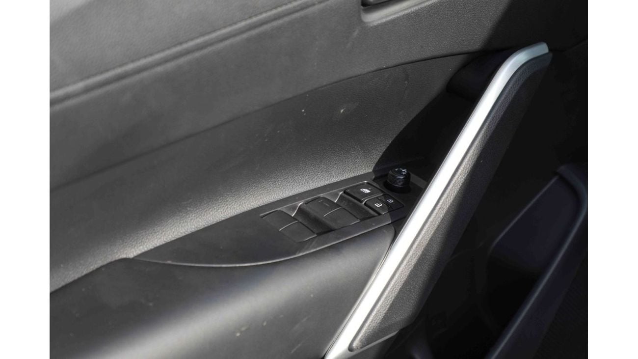 Toyota Corolla Cross 2024 Toyota corolla Cross 2.0 Elite Hybrid - White inside Black | Export Only