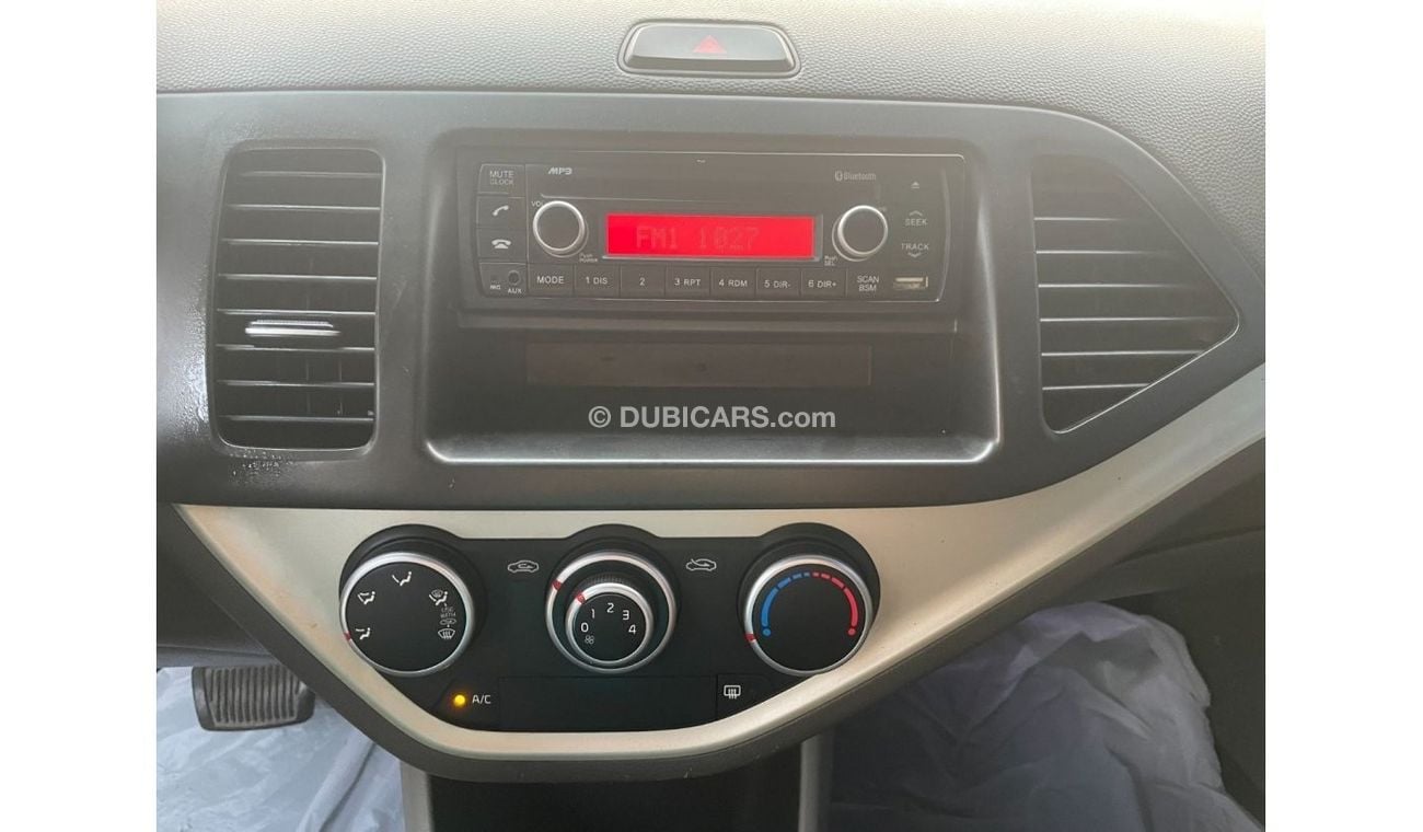 Kia Picanto Model:  Picanto   Year : 2016  Capacity: 1.2  Color: SILVER  Condition: EXCELLENT CONDITION  Car typ