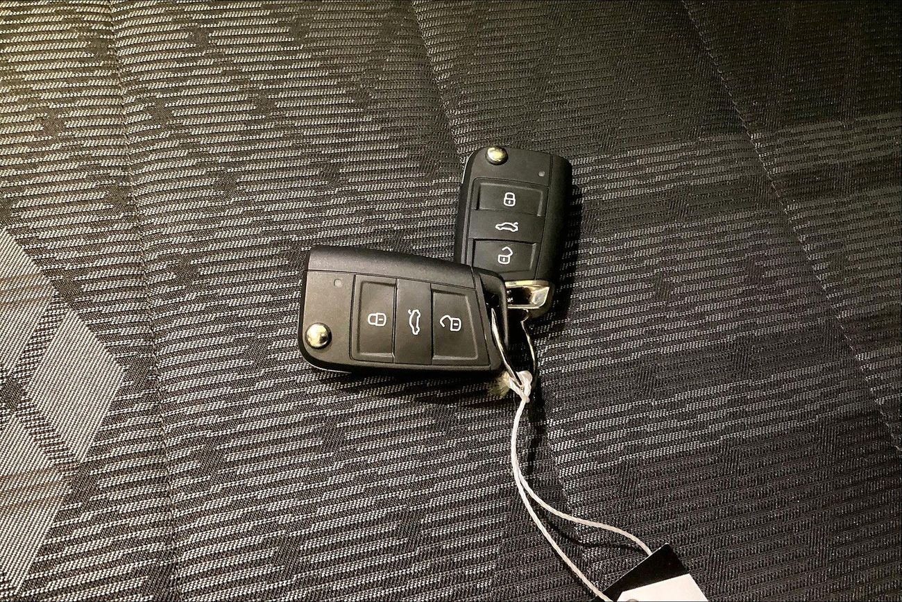 Volkswagen T ROC R-Line | Guaranteed Warranty | 0 Down Payment