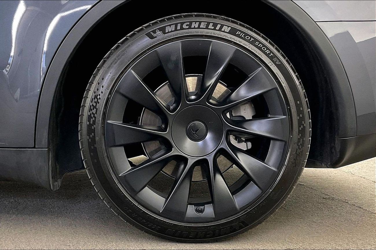 Tesla Model Y Standard Range | National Day Celebration | Guaranteed Warranty | 0 Down Payment