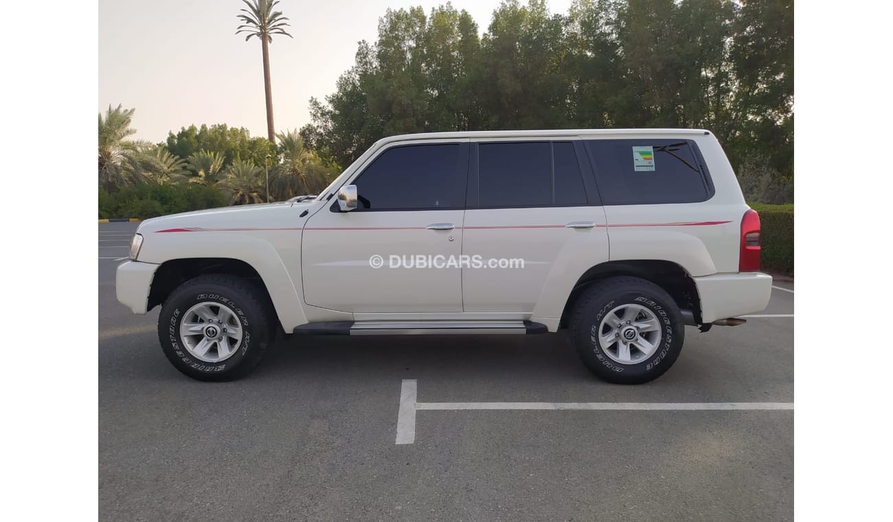 Nissan Patrol Super Safari