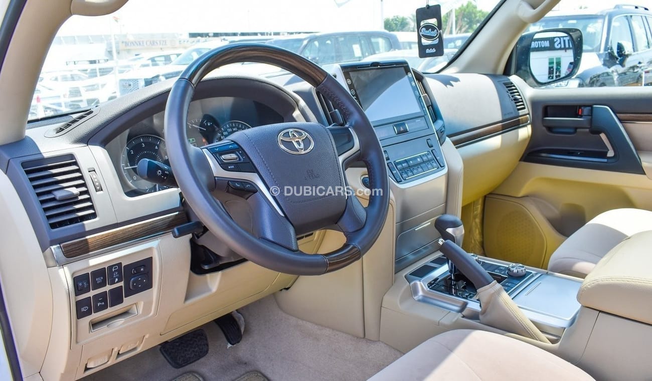 Toyota Land Cruiser GXR V8 Diesel