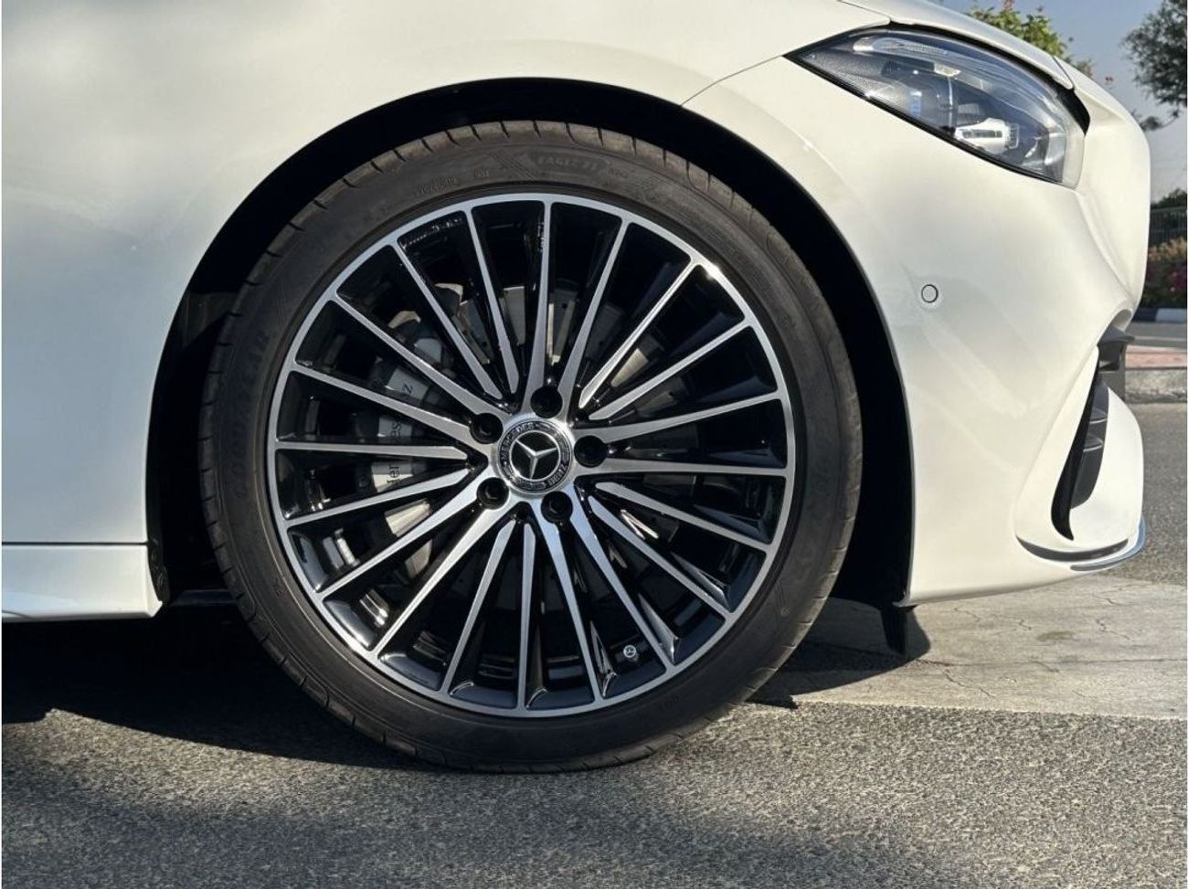 Mercedes-Benz C 200 Premium Plus 2025 GCC Specs