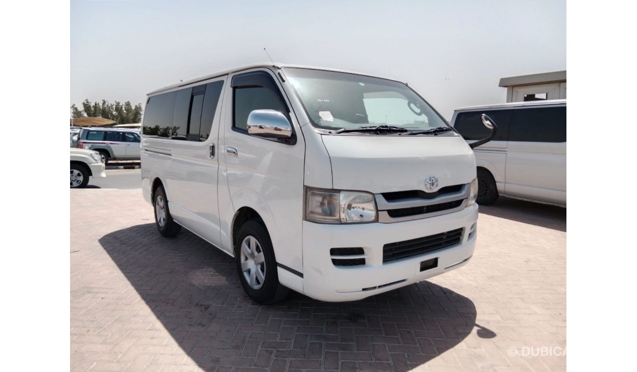 تويوتا هاياس TOYOTA HIAVE VAN RIGHT HAND DRIVE (PM1304)