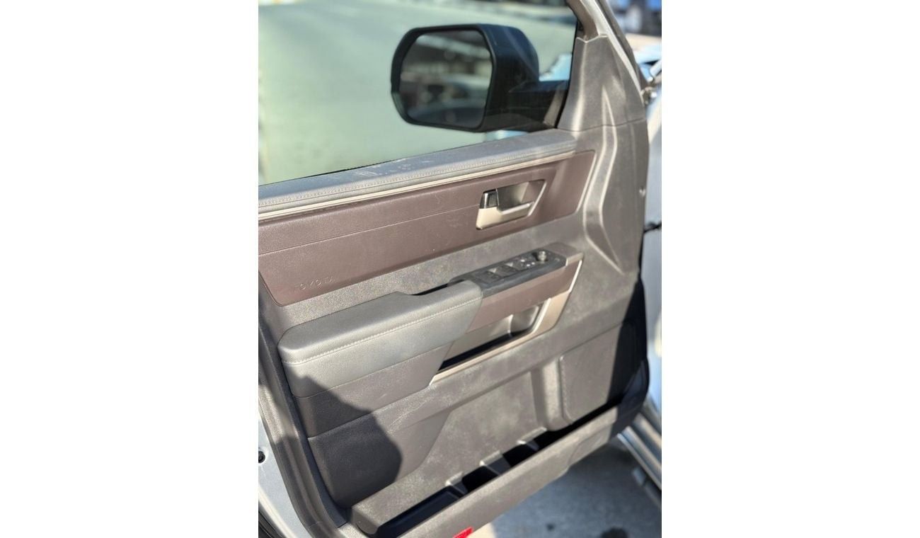 Toyota Tundra TOYOTA Tundra 4WD 2023