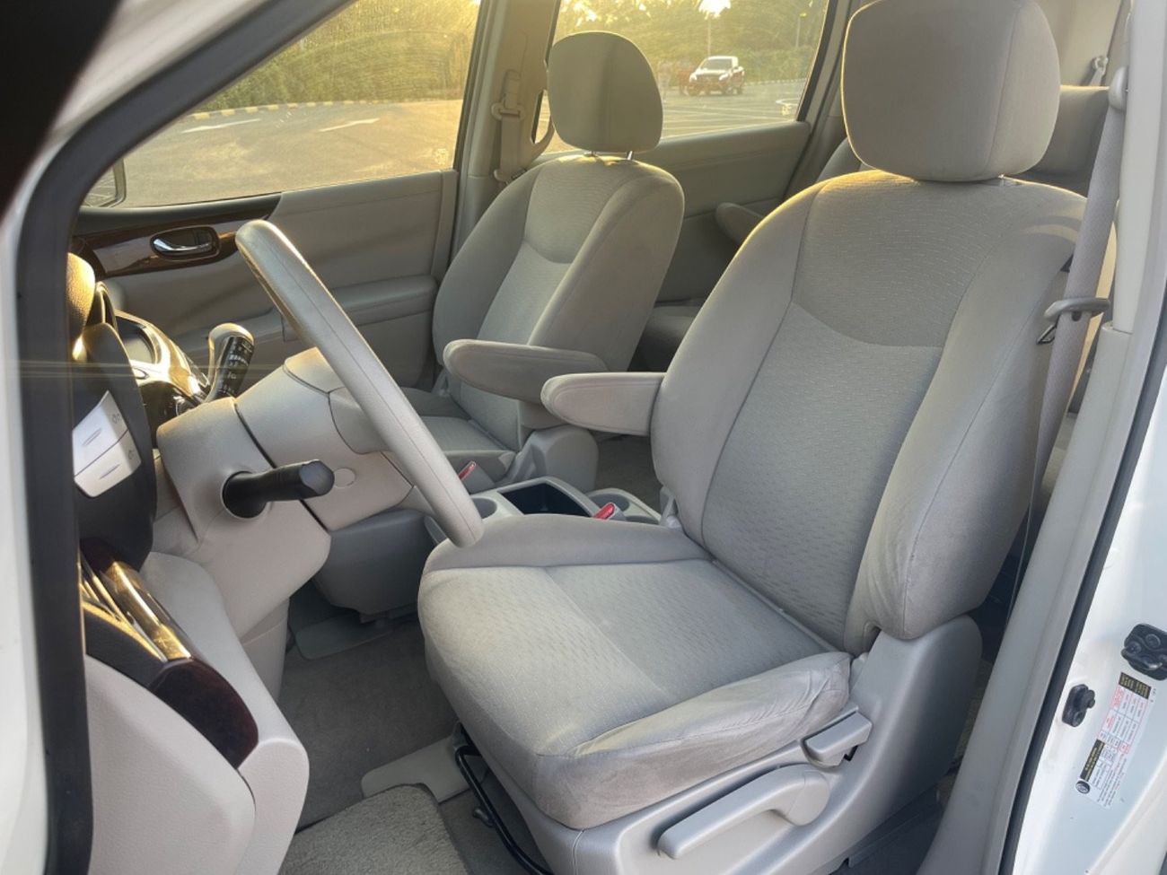 Nissan Quest NISSAN _ QUEST _Model 2013 - VERY GOOD CONDITION