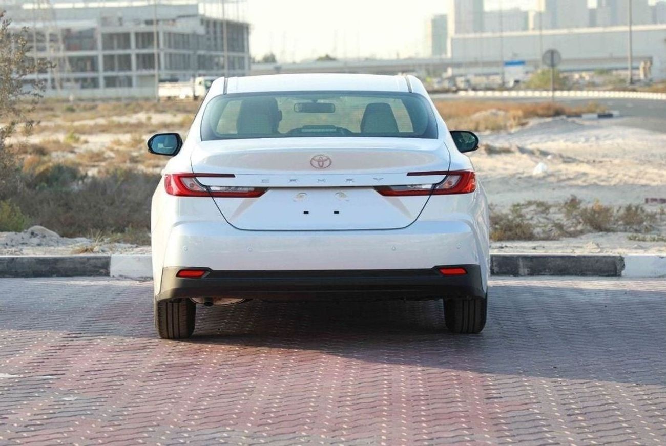 Toyota Camry 2025 TOYOTA CAMRY E 2.5 - PLATINUM WHITE PEARL inside BEIGE | Export Only