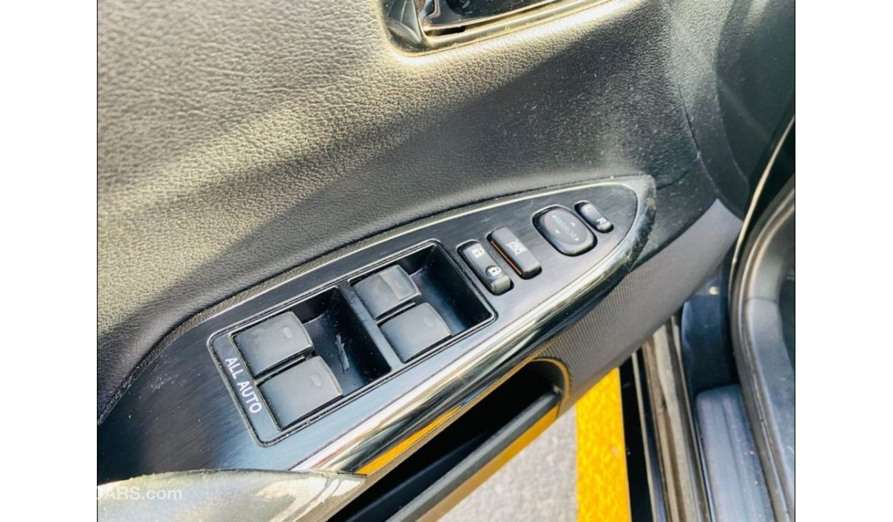 تويوتا أفالون تويوتا افالون V6 موديل 2016 لون اسود