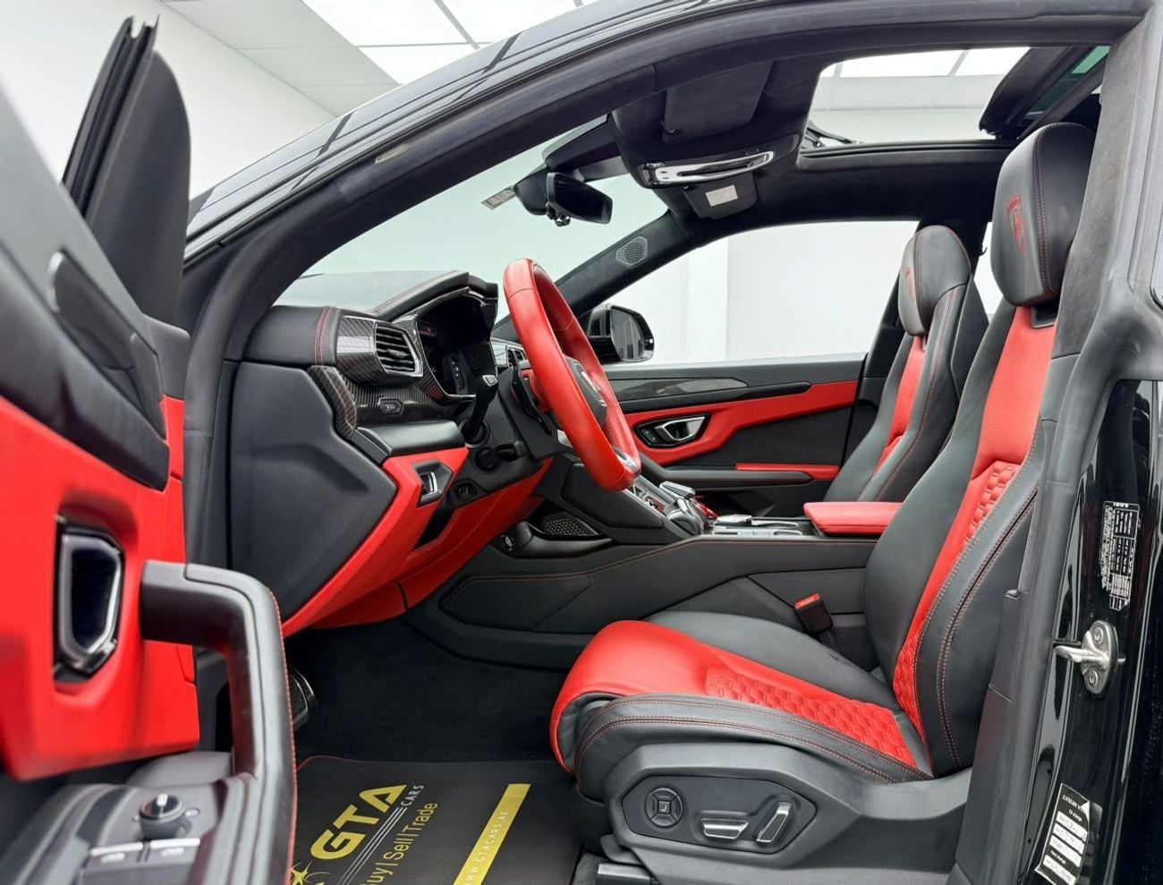 Lamborghini Urus NOVITEC 2021 Lamborghini Urus With Novitec Kit, Warranty, Full Service History, Carbon Fiber Package, Euro
