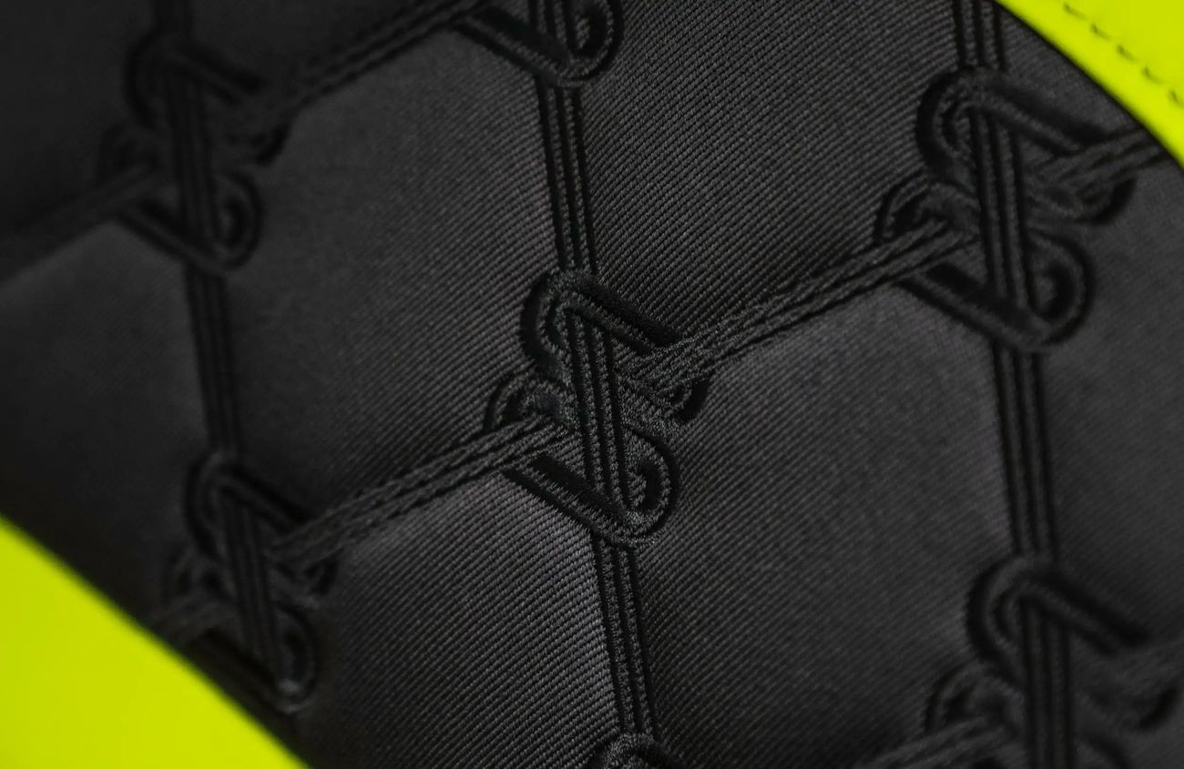 Rolls-Royce Cullinan 6.75L V12 Twin-Turbocharged Engine