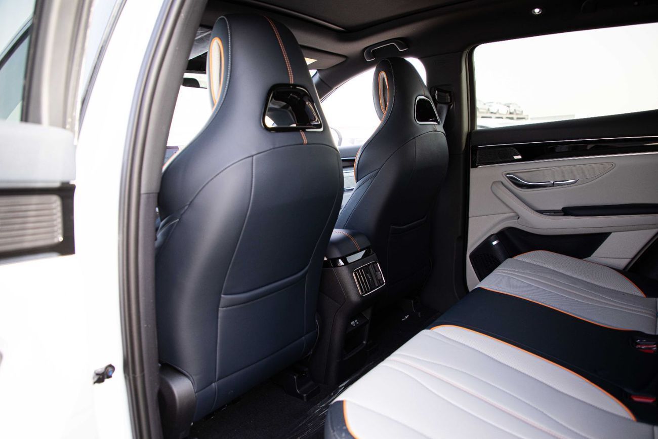 بي واي دي سونغ بلس 2024 BYD Song Plus Honor Flagship Plus - White Inside Blue | Export Only