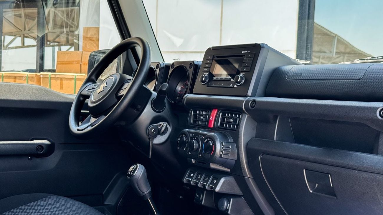 سوزوكي جيمني GL Manual Transmission GCC Specs 2026 Brand New 1.5L 4 Cylinders
