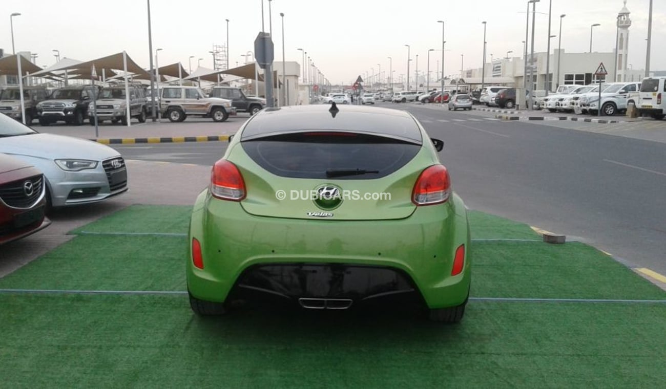 Hyundai Veloster Hyundai volaster no paint no accident full option
