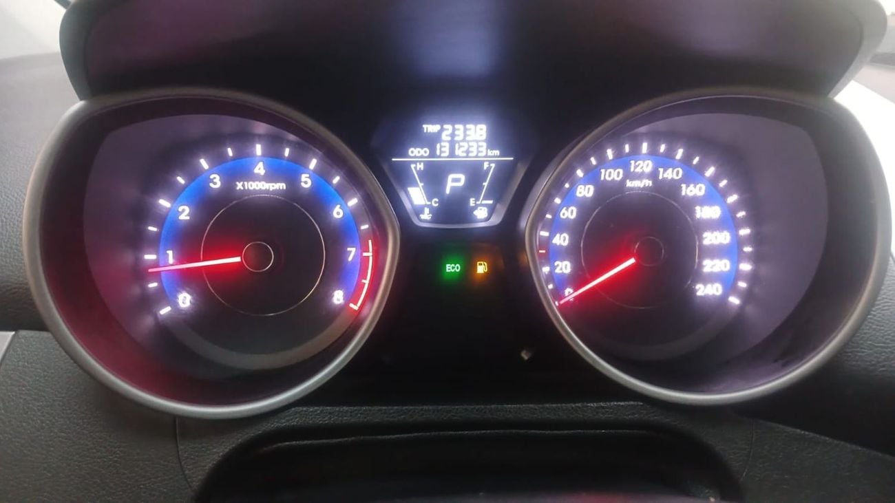 Hyundai Avante HYUNDAI AVANTE 2013 FRESH IMPORT WITH LOW MILEAGE