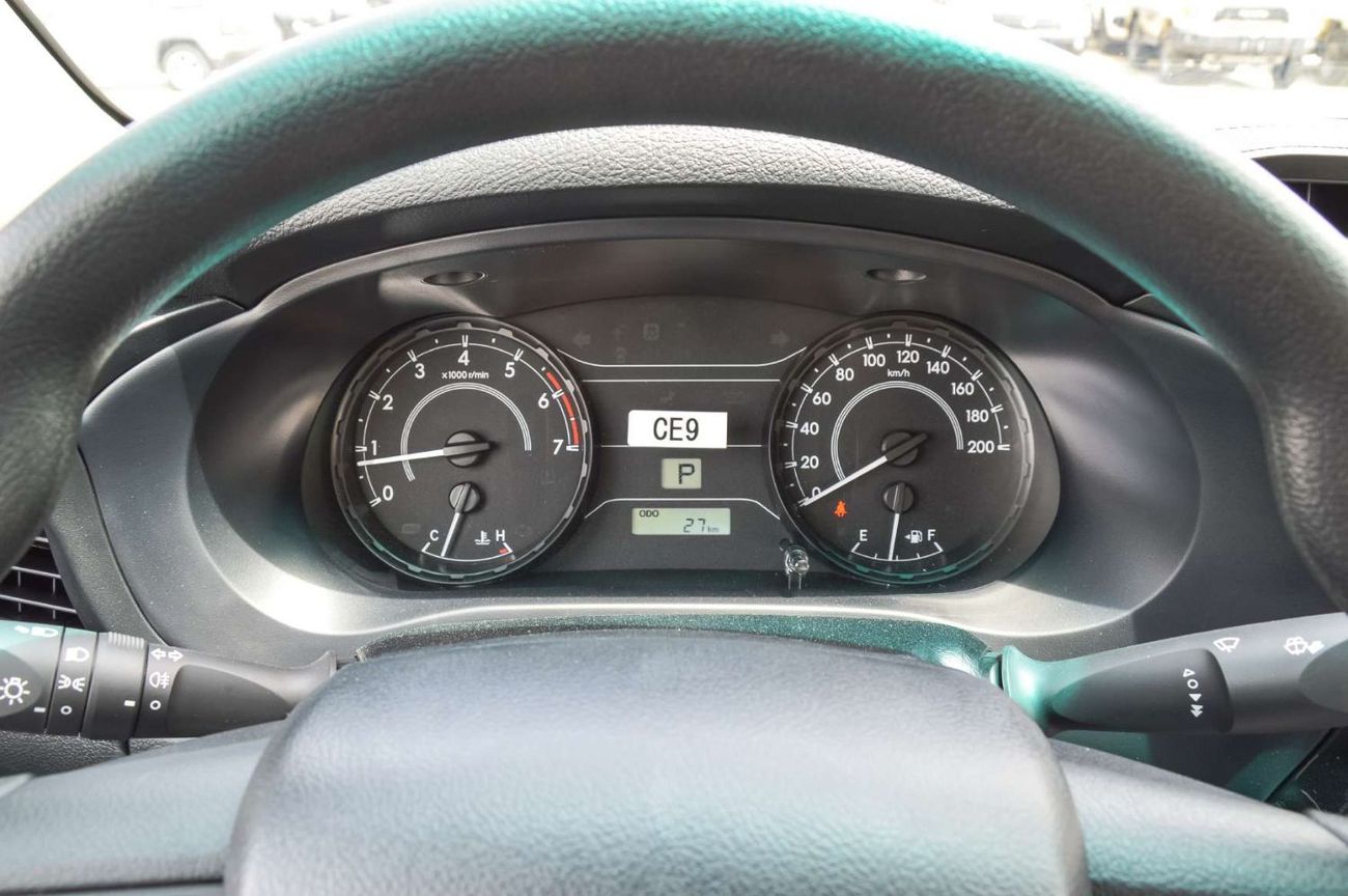 Toyota Hilux TOYOTA HILUX DLX 2.7L 4WD DC 4DOOR PICKUP 2025 - WHITE