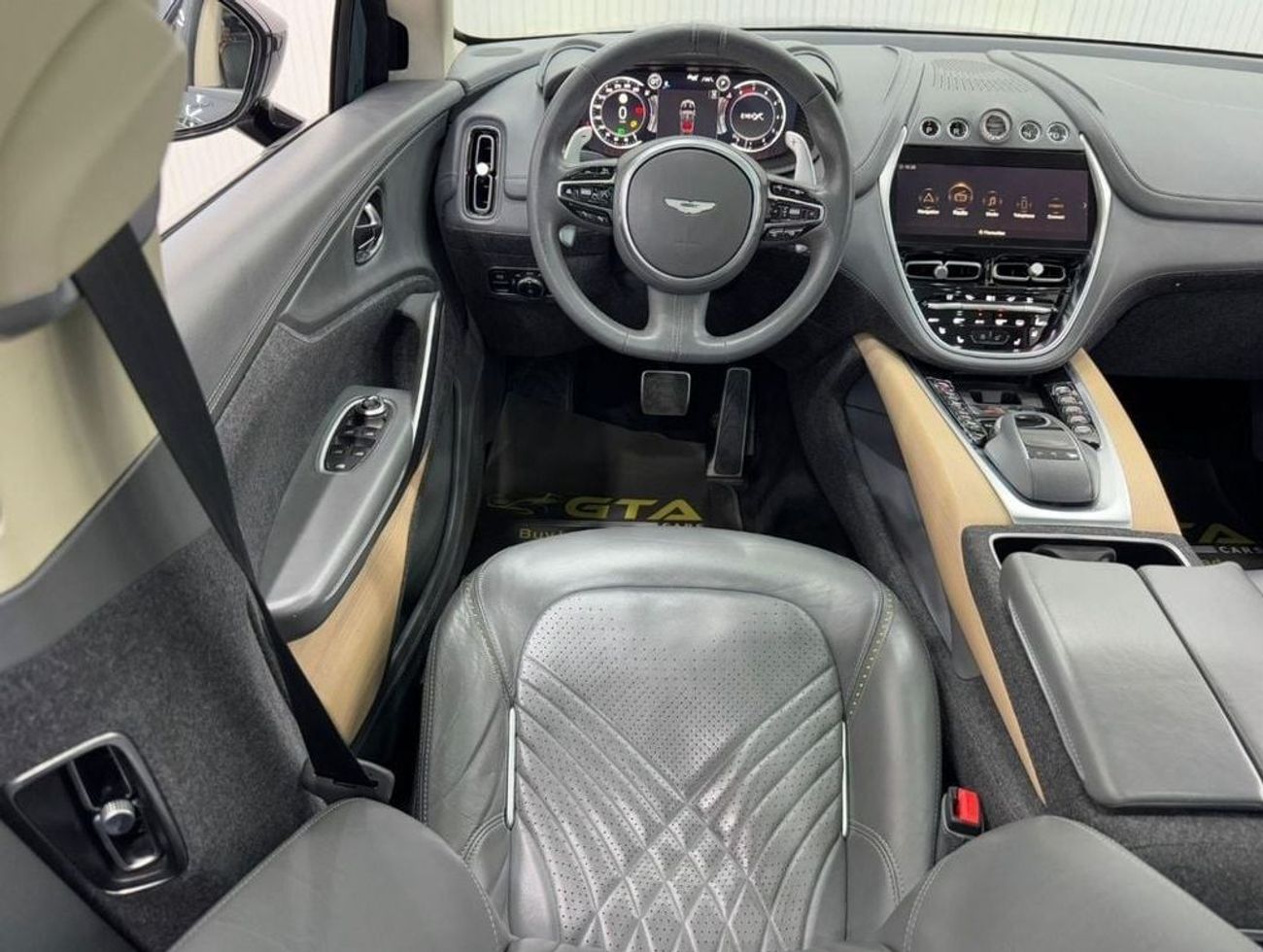 Aston Martin DBX 2021 Aston Martin DBX, Agency Warranty Till 02/26, Full Agency Service History, GCC