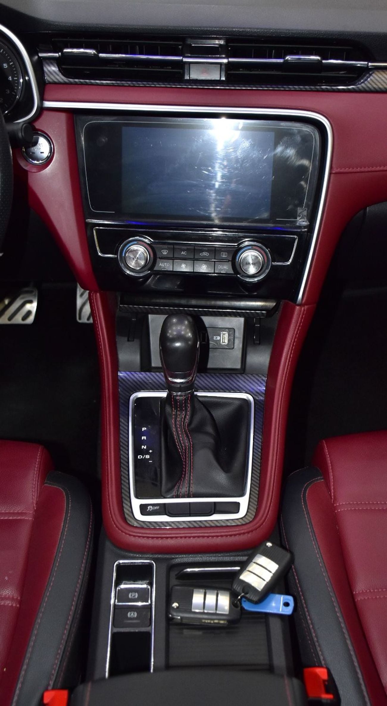 MG 6 LUXURY EXCELLENT DEAL for our MG MG6 20T Trophy ( 2022 Model ) in Grey Color GCC Specs