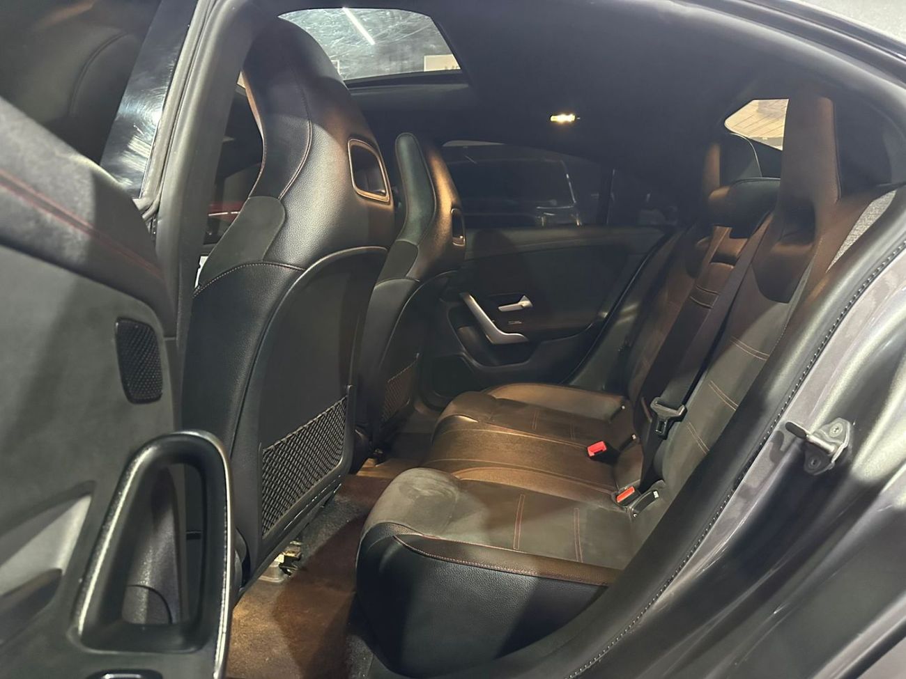 Mercedes-Benz CLA 250 Std 2.0L (224 HP)