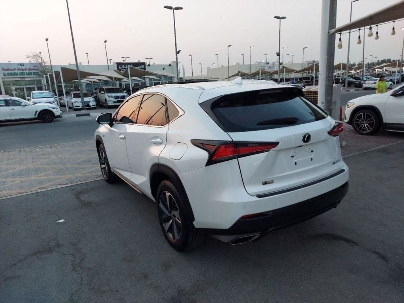 لكزس NX 300 F-SPORT F سبورت بلاتينوم