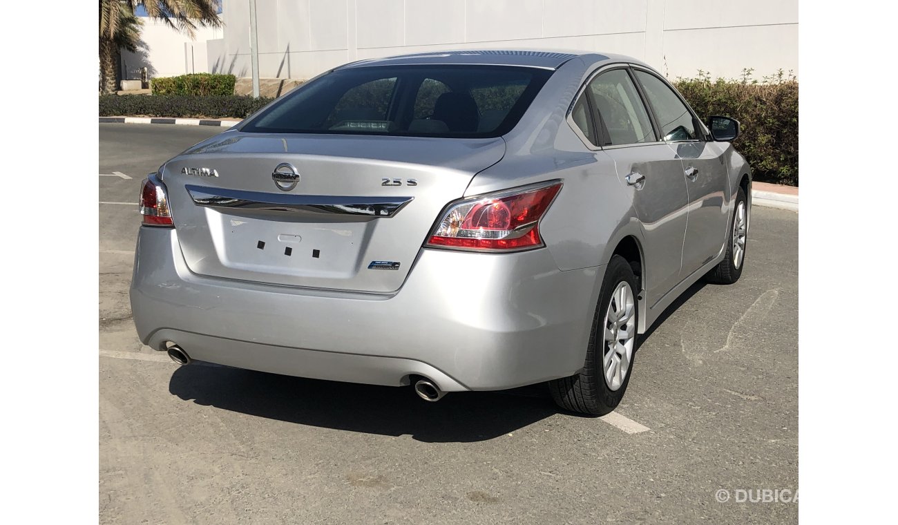 Nissan Altima S 2.5