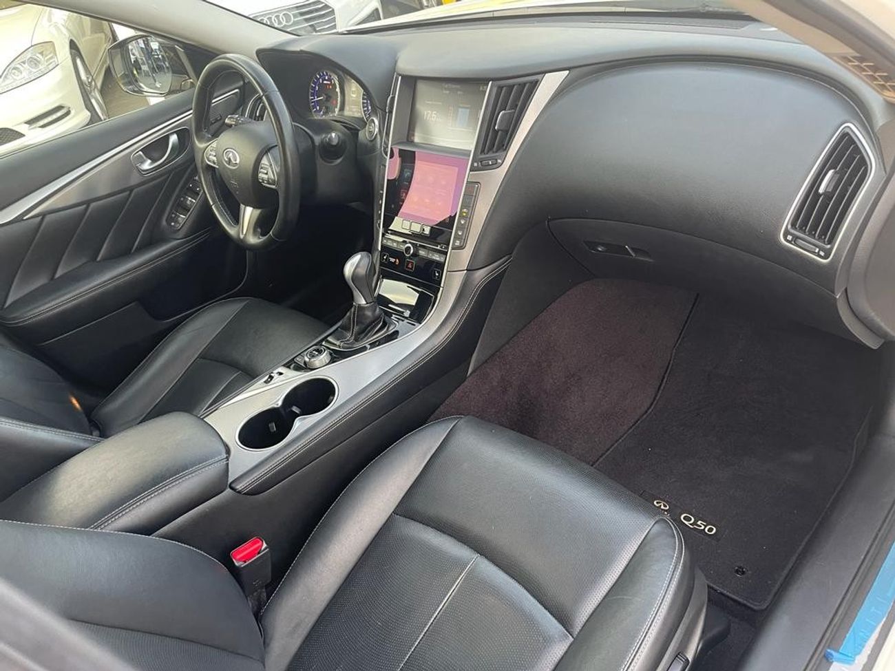 إنفينيتي Q50 بريميوم