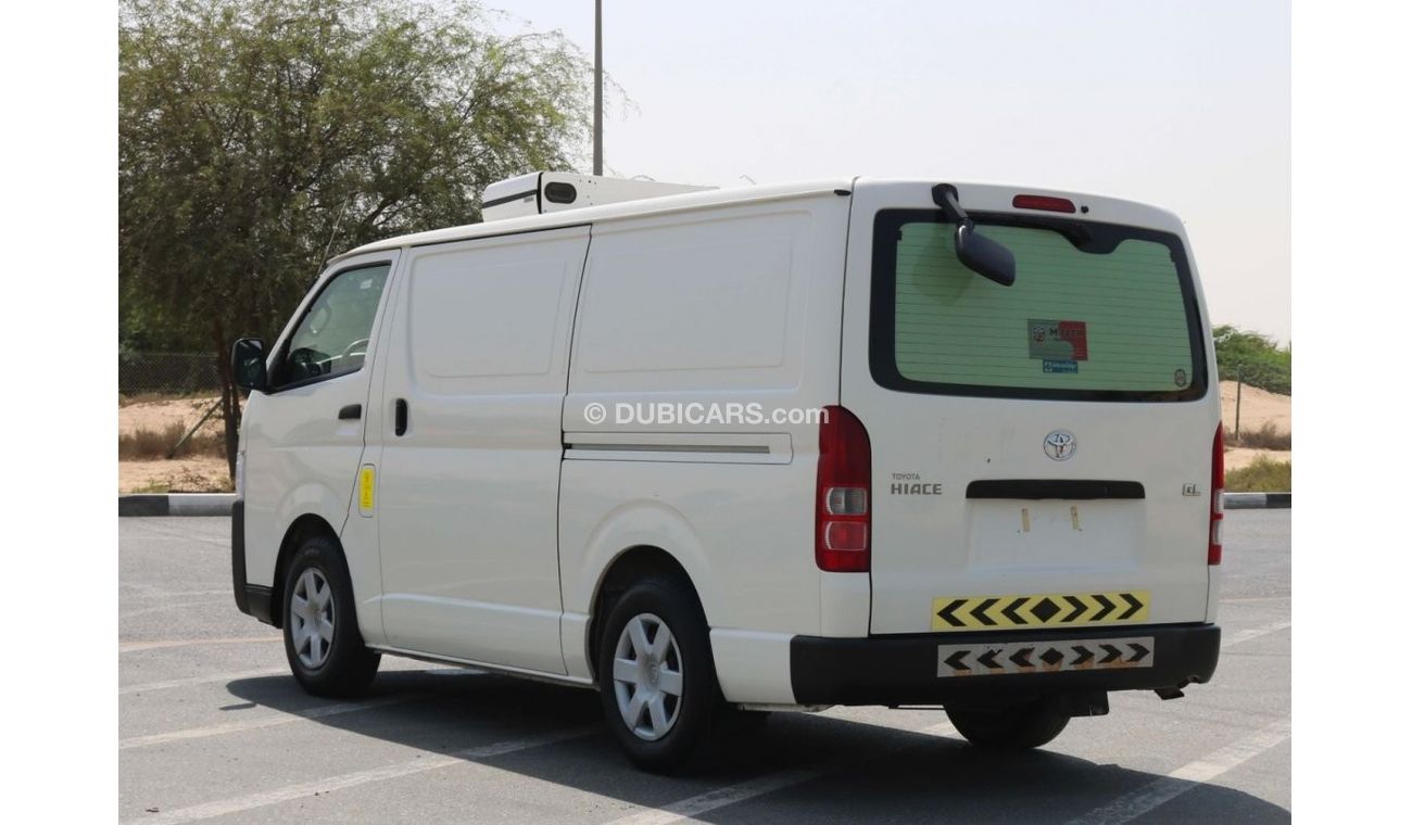 Toyota Hiace 2018 |  STANDARD ROOF CHILLER DELIVERY VAN WITH GCC SPECS AND EXCELLENT CONDITION