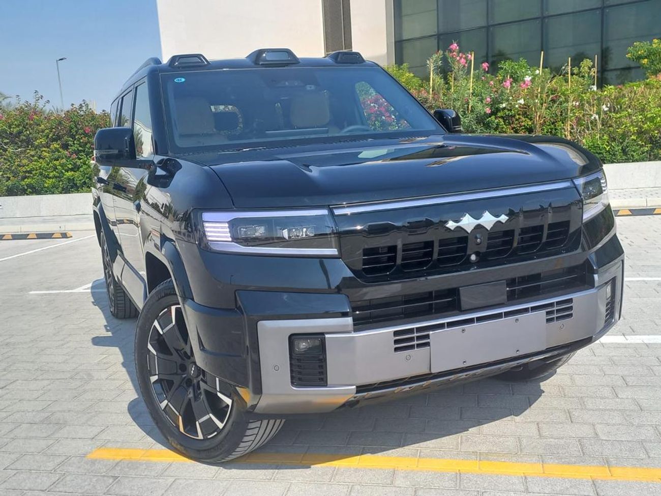 BYD Leopard 8 Smart and Brave Flagship Edition (6 Seats)