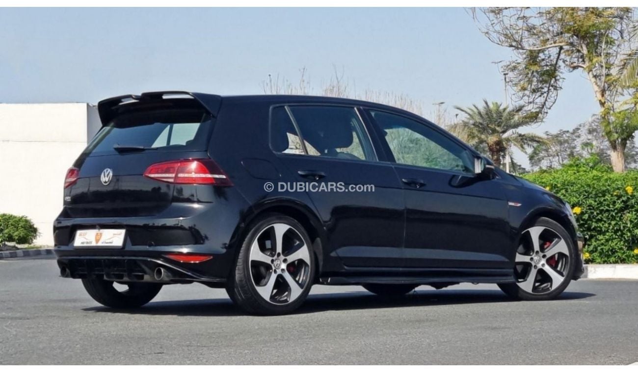 Volkswagen Golf GTI GTI 2L-V4-GCC-Excellent Condition - warranty