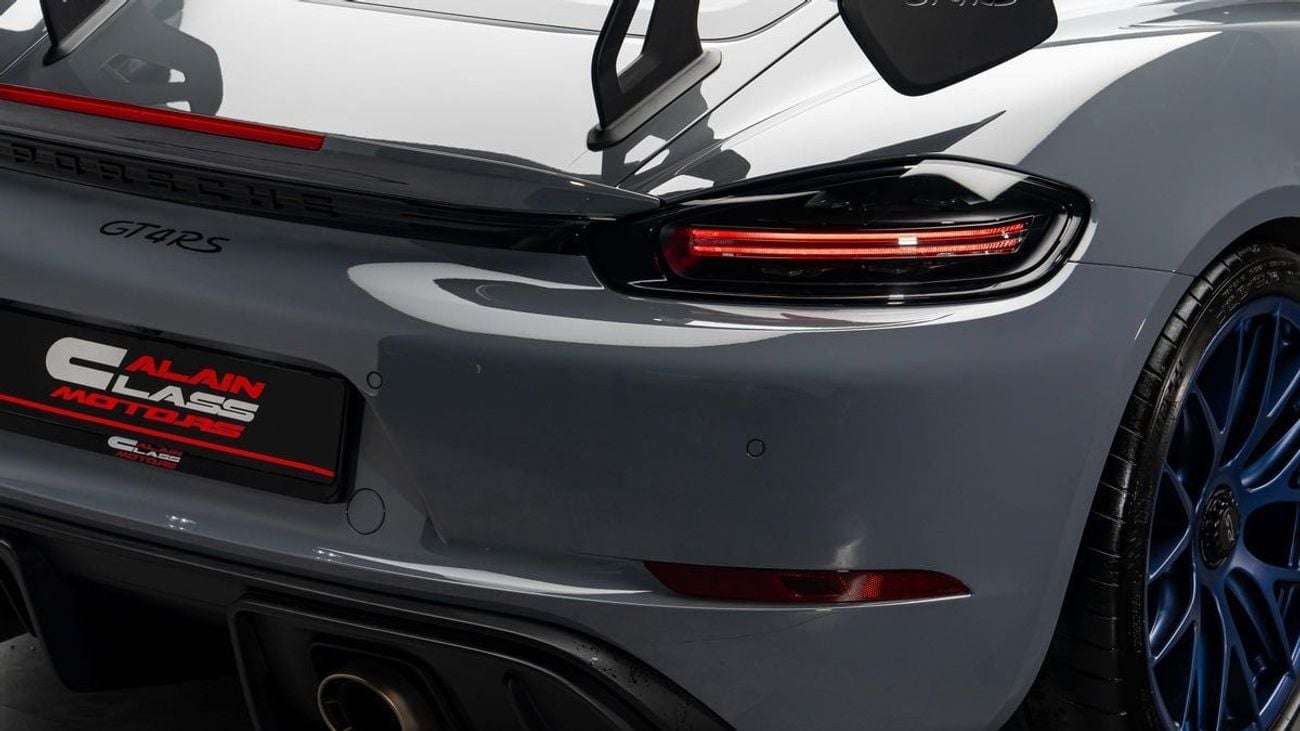 بورش كايمان GT4 RS Weissach - 2022 - GCC Specs - Under Warranty