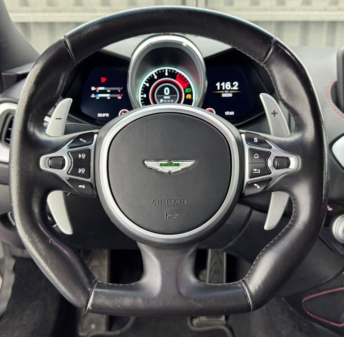 Aston Martin Vantage STD