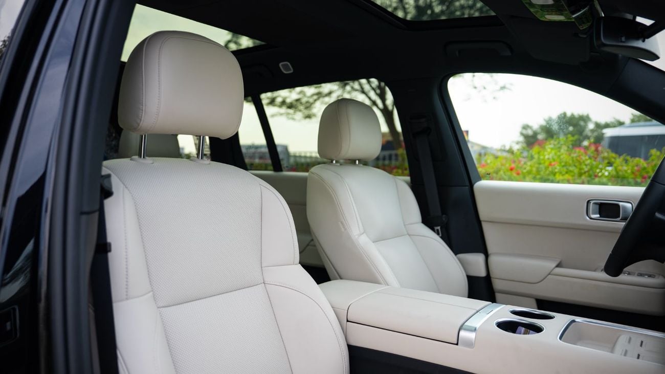 Li Auto L7 Ultra 1.5L - Black Inside Black & White | Export Only